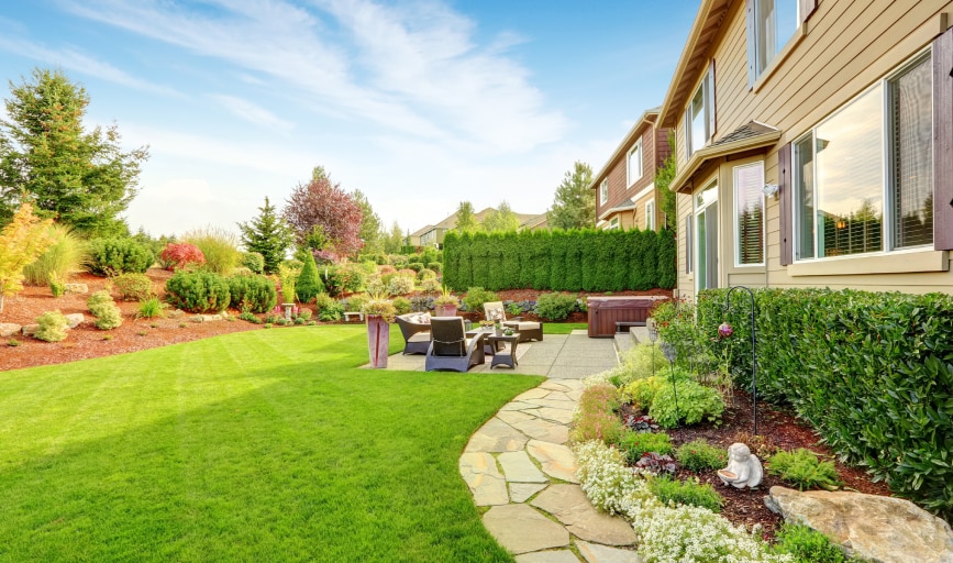 Extensive Lawns